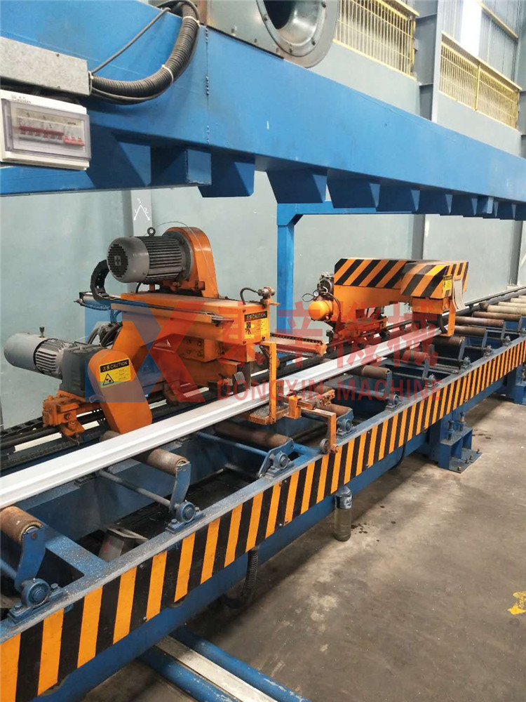Indonesia 1100T single traction machine